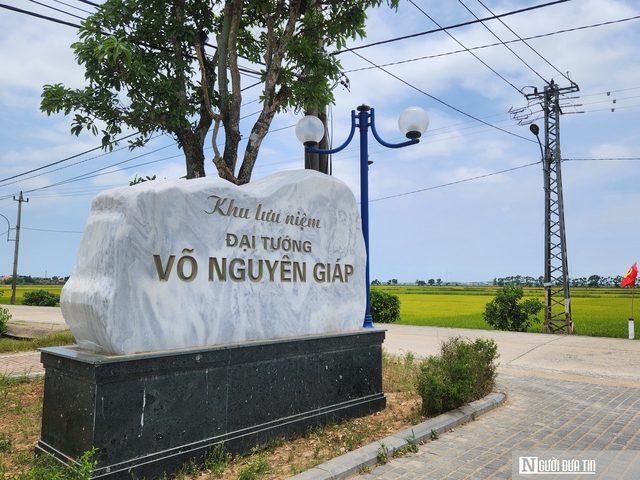 Người d&acirc;n x&uacute;c động khi đến thăm ng&ocirc;i nh&agrave; tuổi thơ của Đại tướng V&otilde; Nguy&ecirc;n Gi&aacute;p- Ảnh 11.
