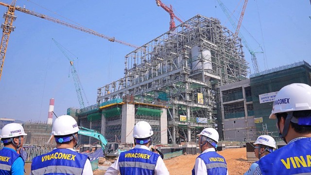 X&acirc;y lắp giữ nhịp, t&agrave;i ch&iacute;nh v&agrave; bất động sản k&eacute;o lợi nhuận Vinaconex đi l&ecirc;n- Ảnh 1.