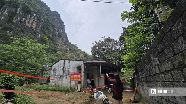 Người mẹ kể lại gi&acirc;y ph&uacute;t khối đ&aacute; h&agrave;ng chục tấn l&agrave;m sập một phần ng&ocirc;i nh&agrave; trong đ&ecirc;m- Ảnh 3.