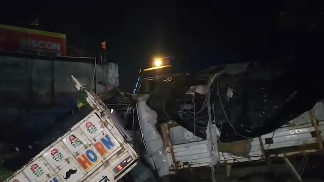 Xe tải mất l&aacute;i lao v&agrave;o khu chợ, 4 người tử vong, 20 người bị thương- Ảnh 1.