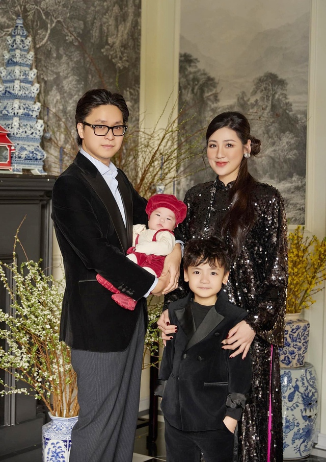 N&agrave;ng &Aacute; hậu rời showbiz: Sống đời xa hoa, ở biệt thự ven s&ocirc;ng đắt đỏ bậc nhất H&agrave; th&agrave;nh - Ảnh 2.