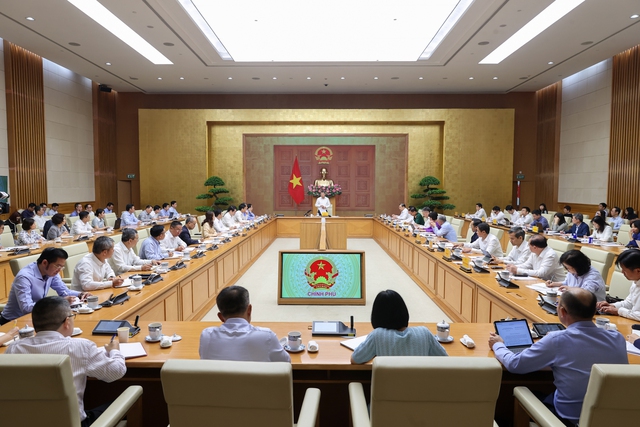 Thủ tướng: Xây dựng KPI để có cơ sở đánh giá cán bộ, công chức - Ảnh 2.
