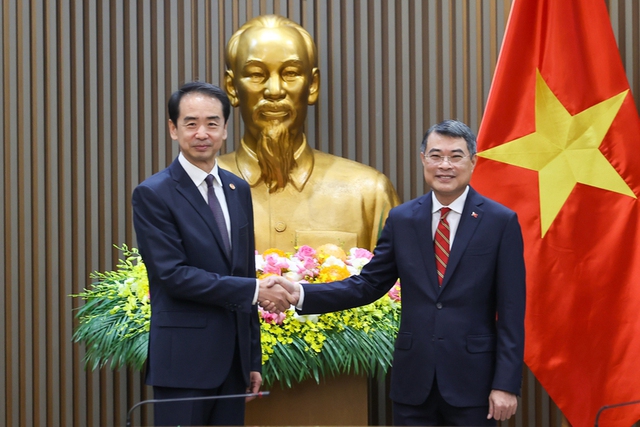 Trung Quốc hoan ngh&ecirc;nh Việt Nam tham gia chương tr&igrave;nh "Chia sẻ thị trường lớn"- Ảnh 1.