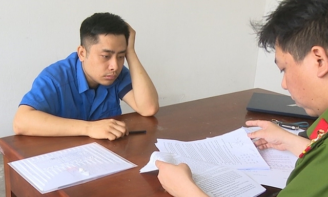 Ng&agrave;y 13/5, x&eacute;t xử B&ugrave;i Đ&igrave;nh Kh&aacute;nh d&ugrave;ng s&uacute;ng khiến một c&aacute;n bộ c&ocirc;ng an hy sinh- Ảnh 1.