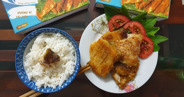 M&oacute;n c&aacute; tốn cơm l&agrave; đặc sản nổi tiếng của v&ugrave;ng qu&ecirc; đất Tổ, ăn một lần m&ecirc; tới gi&agrave; - Ảnh 9.