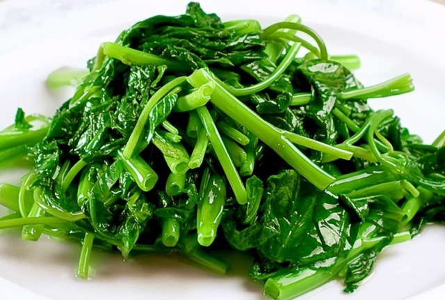 B&iacute; quyết luộc rau xanh mướt, ngon ngọt "chuẩn" nh&agrave; h&agrave;ng  - Ảnh 1.