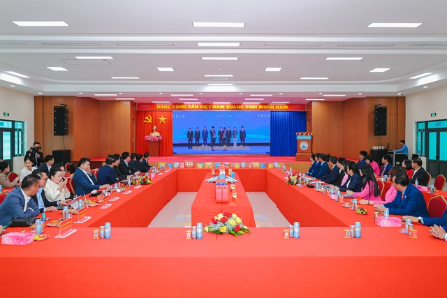 Đo&agrave;n Đại biểu cấp cao thủ đ&ocirc; Vi&ecirc;ng Chăn (L&agrave;o) tham quan nh&agrave; m&aacute;y CBNL yến s&agrave;o SANVINEST Kh&aacute;nh H&ograve;a - Ảnh 4.