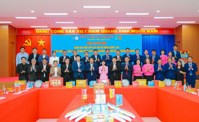 Đo&agrave;n Đại biểu cấp cao thủ đ&ocirc; Vi&ecirc;ng Chăn (L&agrave;o) tham quan nh&agrave; m&aacute;y CBNL yến s&agrave;o SANVINEST Kh&aacute;nh H&ograve;a - Ảnh 3.