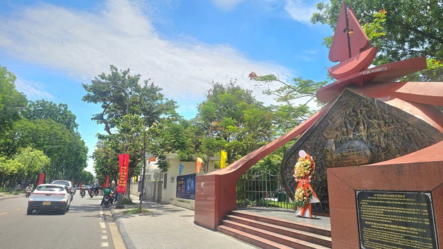Hun đ&uacute;c l&yacute; tưởng cho những gi&aacute;o vi&ecirc;n tương lai từ nơi ghi dấu ch&acirc;n B&aacute;c- Ảnh 1.