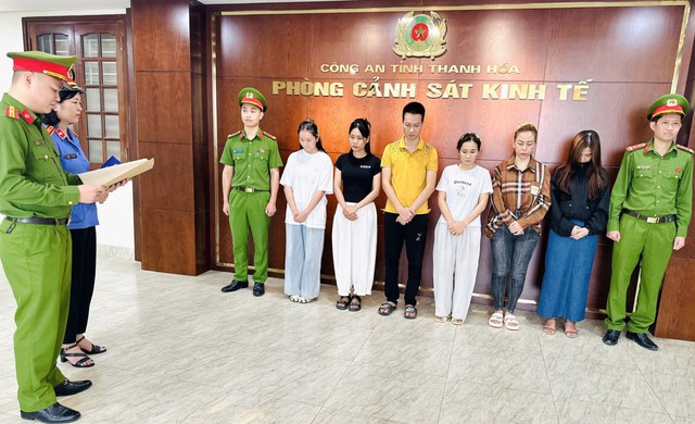 Triệt phá đường dây buôn bán nước hoa giả, giao dịch tới 200 tỷ đồng- Ảnh 1. Triệt phá đường dây buôn bán nước hoa giả, giao dịch tới 200 tỷ đồng- Ảnh 1.
