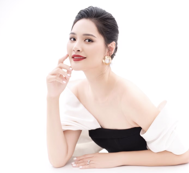 "Hoa hậu đẹp nhất châu Á": U40 sở hữu vẻ đẹp trường tồn cùng thời gian - Ảnh 3.
