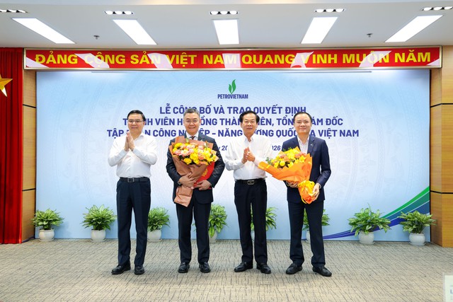C&ocirc;ng bố v&agrave; trao quyết định Tổng Gi&aacute;m đốc Petrovietnam - Ảnh 3.