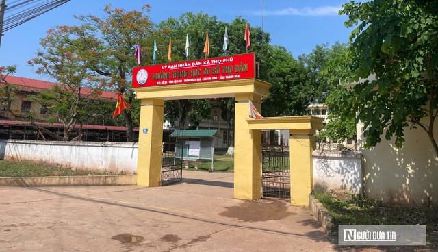 Phụ huynh ở Thanh Hóa được hoàn trả hơn 100 triệu đồng tiền ôn thi vào lớp 10 thu trái quy định- Ảnh 1. Phụ huynh ở Thanh Hóa được hoàn trả hơn 100 triệu đồng tiền ôn thi vào lớp 10 thu trái quy định- Ảnh 1.