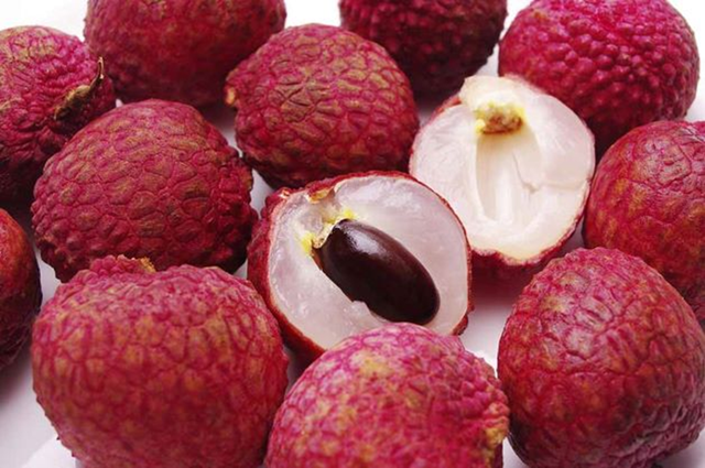 Loại quả Việt vỏ "x&ugrave; x&igrave;", b&ecirc;n trong mọng ngọt được v&iacute; bổ dưỡng chẳng k&eacute;m nh&acirc;n s&acirc;m, tổ yến- Ảnh 2.