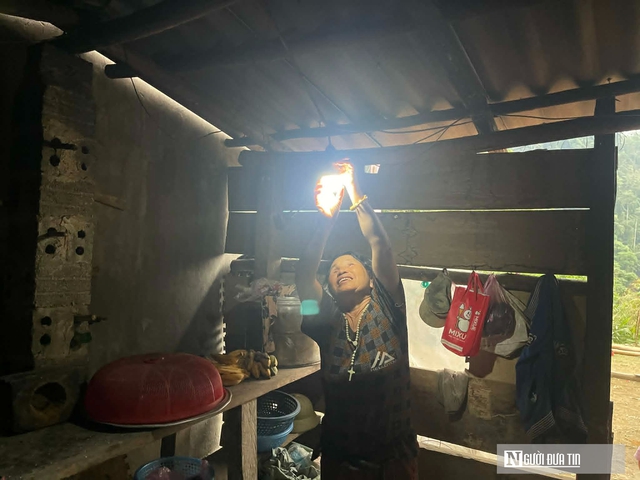 Ng&agrave;nh điện lực Thanh H&oacute;a cầu thị tiếp thu phản &aacute;nh về c&aacute;c bản l&agrave;ng thiếu điện- Ảnh 1.