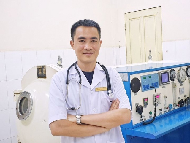 Nắng n&oacute;ng gay gắt, b&aacute;c sĩ cảnh b&aacute;o nguy cơ đột quỵ, sốc nhiệt v&agrave; sai lầm khi chống n&oacute;ng- Ảnh 2.