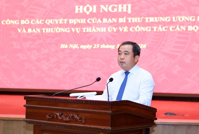 H&agrave; Nội c&ocirc;ng bố c&aacute;c quyết định về c&ocirc;ng t&aacute;c c&aacute;n bộ- Ảnh 2.