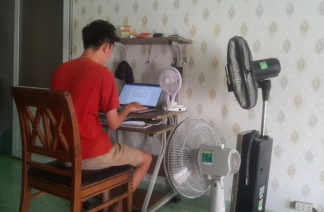EVNHANOI khuyến nghị người dân thực hiện thông điệp “2 bật - 3 tắt” - Ảnh 1.