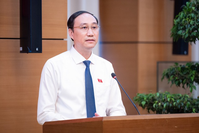 C&ocirc;ng bố quyết định của Ban Thường vụ Đảng ủy Quốc hội về c&ocirc;ng t&aacute;c c&aacute;n bộ - Ảnh 3.