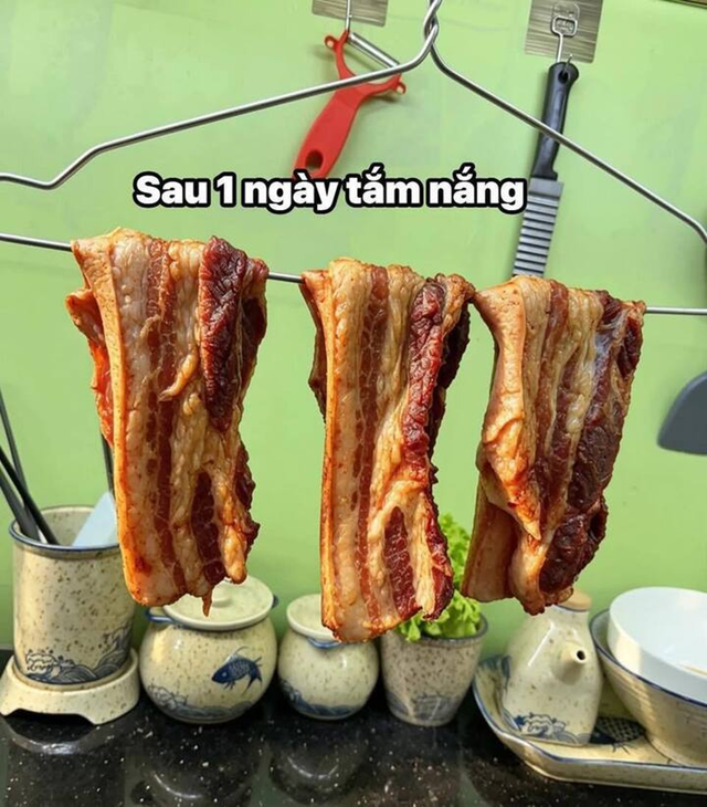 Trào lưu phơi "thịt một nắng" giữa trời 40 độ: Món ngon hay ổ vi khuẩn? - Ảnh 1.
