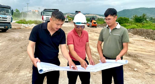 Quảng Ninh tập trung cao độ giải ngân vốn đầu tư công- Ảnh 3. Quảng Ninh tập trung cao độ giải ngân vốn đầu tư công- Ảnh 3.