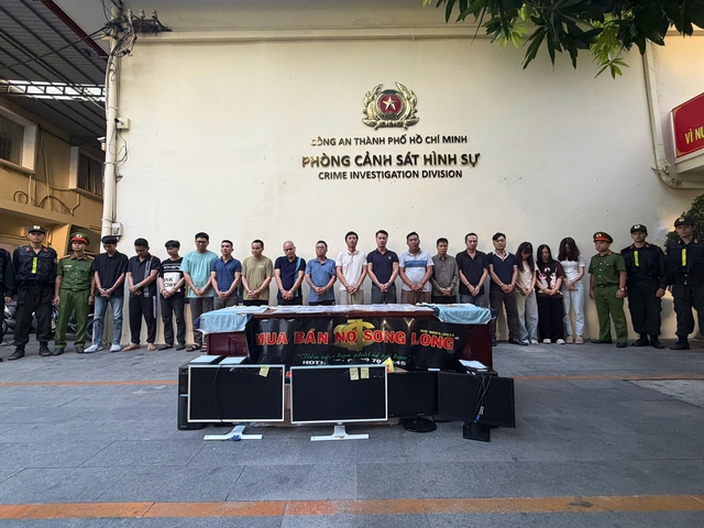 Bắt giám đốc và 16 nhân viên Công ty mua bán nợ Song Long - Ảnh 1.