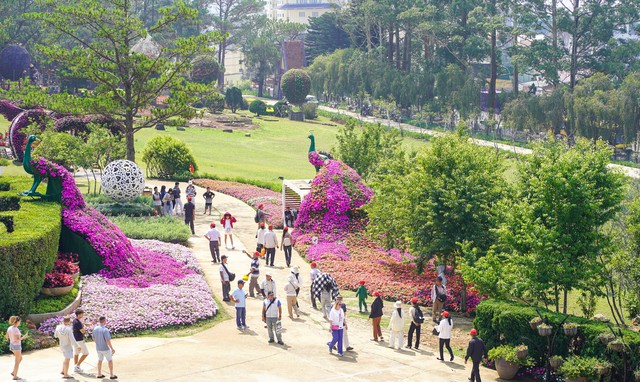 L&acirc;m Đồng: Du lịch b&ugrave;ng nổ dịp lễ 30/4 &ndash; 1/5, đ&oacute;n hơn 620.000 lượt kh&aacute;ch, doanh thu ước đạt 1.420 tỷ- Ảnh 5.