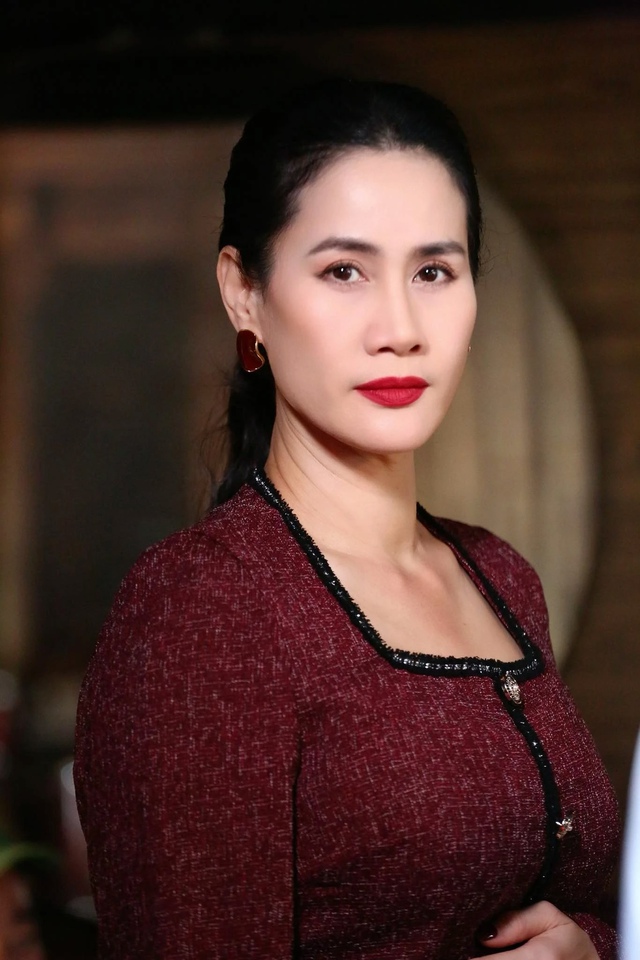 Mỹ nh&acirc;n Việt ở tuổi U50: L&agrave;m mẹ đơn th&acirc;n, l&ecirc;n tiếng về th&ocirc;ng tin "sở hữu t&agrave;i sản 700 tỷ đồng" - Ảnh 3.