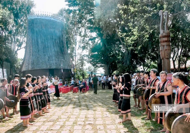 Gia Lai: Đ&oacute;n gần 1 triệu lượt kh&aacute;ch, doanh thu cao nhất trong c&aacute;c kỳ nghỉ lễ- Ảnh 1.