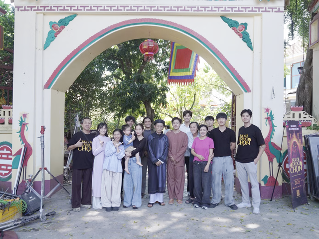 Nghệ sĩ Hoài Linh trở lại màn ảnh rộng - Ảnh 3.
