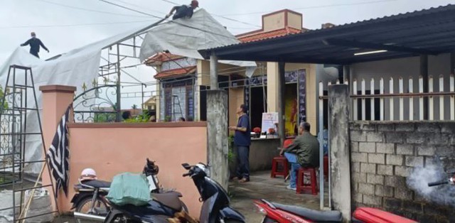 &Aacute;n mạng trong đ&ecirc;m, con trai tấn c&ocirc;ng bố mẹ l&agrave;m 1 người tử vong - Ảnh 1.