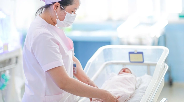 Phấn đấu tăng 2% tỷ suất sinh hằng năm đến 2030 - Ảnh 1.