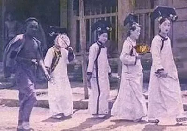 B&iacute; ẩn cung nữ bị đuổi khỏi Tử Cấm Th&agrave;nh năm 25 tuổi: V&igrave; sao gần như kh&ocirc;ng ai d&aacute;m lấy l&agrave;m vợ? - Ảnh 1.