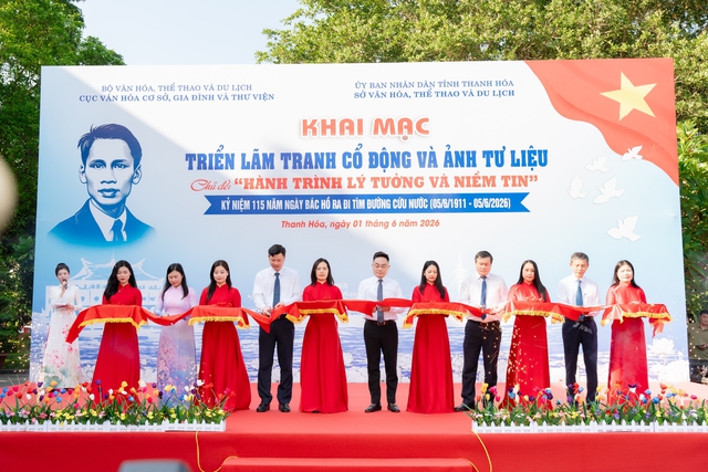 Triển lãm 1000 bức ảnh, tư liệu quý khắc họa cuộc đời hoạt động cách mạng của Bác Hồ - Ảnh 1.