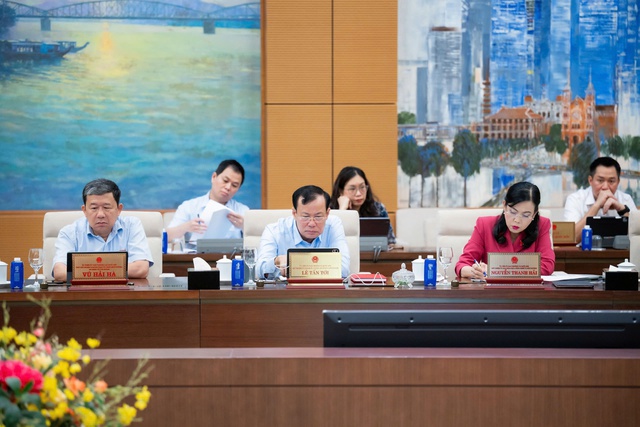 Cử tri và nhân dân phấn khởi trước việc điều chỉnh tăng lương cơ sở - Ảnh 2.