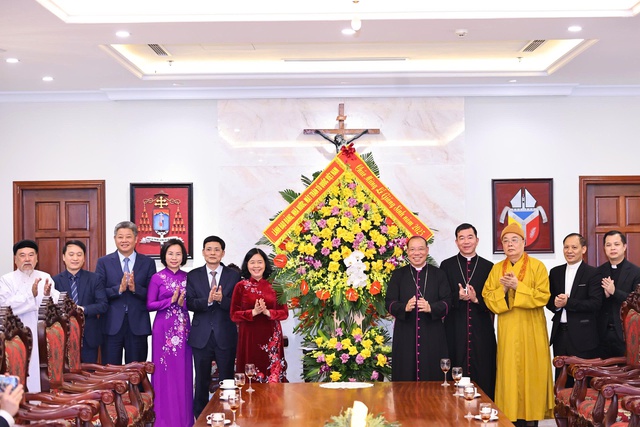MTTQ Việt Nam đổi mới nội dung, phương thức hoạt động trong công tác tín ngưỡng, tôn giáo- Ảnh 1. MTTQ Việt Nam đổi mới nội dung, phương thức hoạt động trong công tác tín ngưỡng, tôn giáo- Ảnh 1.