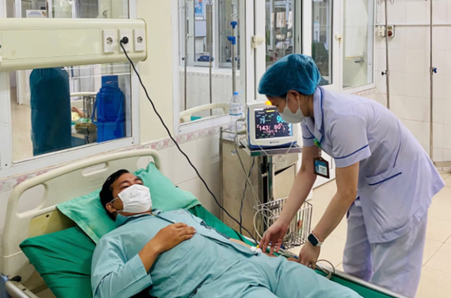 Người đàn ông nguy kịch sau khi ăn món cá "tử thần" chứa độc tố cực mạnh- Ảnh 1. Người đàn ông nguy kịch sau khi ăn món cá "tử thần" chứa độc tố cực mạnh- Ảnh 1.
