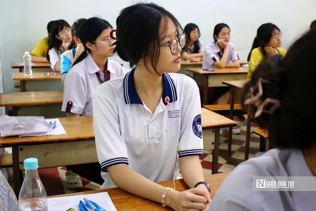 Lãnh đạo Tp.HCM động viên các thí sinh trước giờ thi tốt nghiệp THPT- Ảnh 3. Lãnh đạo Tp.HCM động viên các thí sinh trước giờ thi tốt nghiệp THPT- Ảnh 3.