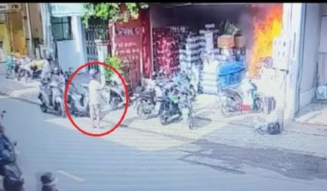 Con trai khai động cơ đốt nh&agrave; khiến người cha 82 tuổi tử vong ở Vĩnh Long - Ảnh 4.