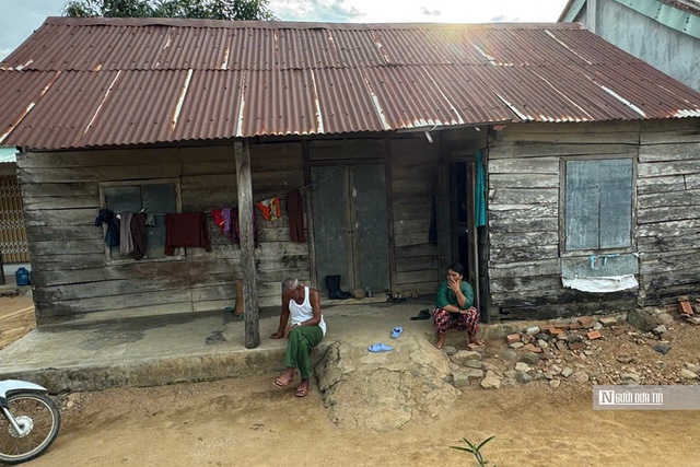 "Lính thợ" Bộ đội Không quân về làng xây nhà mới cho hộ chính sách bị nhiễm chất độc hoá học- Ảnh 1. "Lính thợ" Bộ đội Không quân về làng xây nhà mới cho hộ chính sách bị nhiễm chất độc hoá học- Ảnh 1.