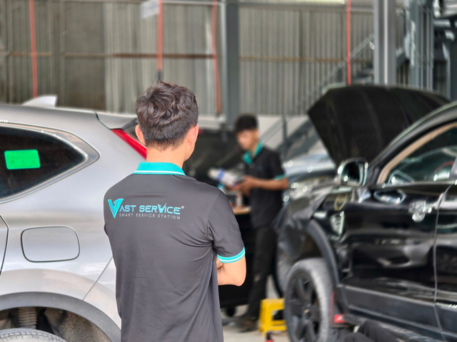 Hơn 10 năm làm trong hệ sinh thái đào tạo ô tô, tôi nhận ra khách hàng không chỉ cần thợ giỏi- Ảnh 3. Hơn 10 năm làm trong hệ sinh thái đào tạo ô tô, tôi nhận ra khách hàng không chỉ cần thợ giỏi- Ảnh 3.