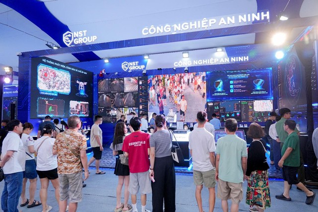 Cận cảnh những giải pháp an ninh tiên tiến tại gala "Tổ quốc bình yên"- Ảnh 4. Cận cảnh những giải pháp an ninh tiên tiến tại gala "Tổ quốc bình yên"- Ảnh 4.
