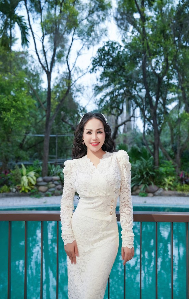 Ca sĩ Khánh Ly là giảng viên Đại học, cuộc sống như bà hoàng trong phủ 25.000m2 - Ảnh 7.