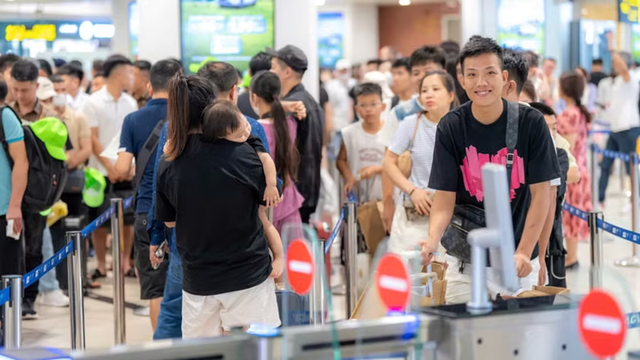 Từ 1/7 chậm chuyến 4 tiếng trở lên, hãng bay phải hoàn vé? - Ảnh 1.