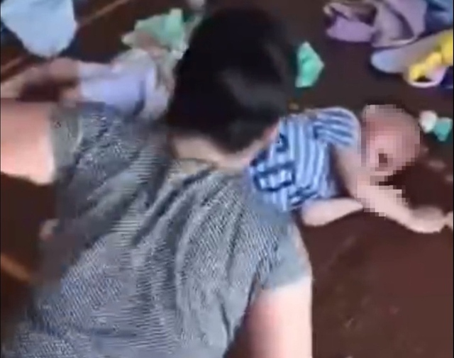 C&ocirc;ng an x&aacute;c minh clip b&eacute; trai nghi bị b&agrave; nội bạo h&agrave;nh ở Đắk Lắk - Ảnh 1.