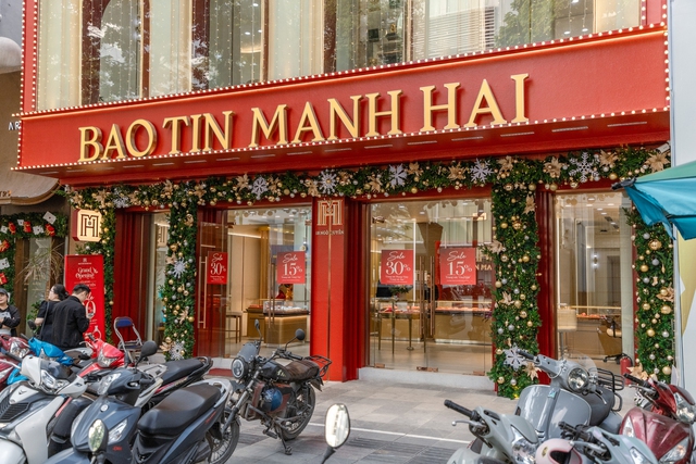 Từ tiệm v&agrave;ng gia đ&igrave;nh đến kế hoạch IPO của Bảo T&iacute;n Mạnh Hải - Ảnh 2.