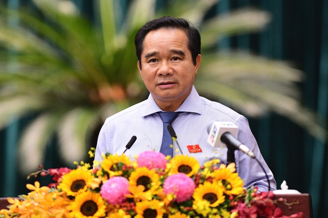 Chủ tịch Tp.HCM: Không được trả lời dân bằng văn bản dài dòng rồi kết luận “theo quy định pháp luật”- Ảnh 3. Chủ tịch Tp.HCM: Không được trả lời dân bằng văn bản dài dòng rồi kết luận “theo quy định pháp luật”- Ảnh 3.