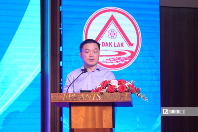 Chủ tịch UBND tỉnh Đắk Lắk: “Xây dựng mối quan hệ 2 chiều, tạo điều kiện thuận lợi cho tác nghiệp báo chí”- Ảnh 3. Chủ tịch UBND tỉnh Đắk Lắk: “Xây dựng mối quan hệ 2 chiều, tạo điều kiện thuận lợi cho tác nghiệp báo chí”- Ảnh 3.