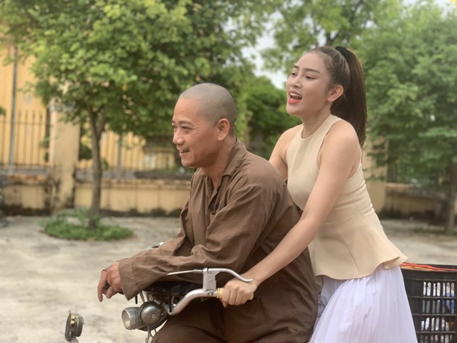 Cuộc sống viên mãn của "đại gia chân đất" bên bà xã từng thi Hoa hậu trong căn nhà 4 tầng hiện đại - Ảnh 3.