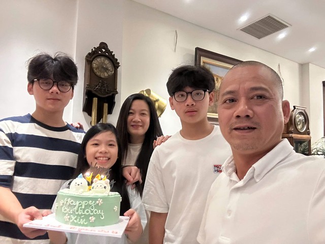 Cuộc sống viên mãn của "đại gia chân đất" bên bà xã từng thi Hoa hậu trong căn nhà 4 tầng hiện đại - Ảnh 6.